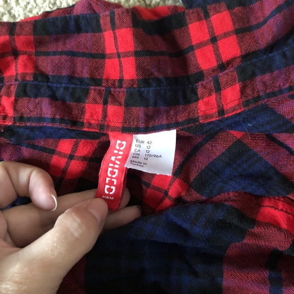 Meet your Posher! - Picture 3 of 7